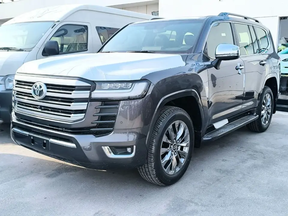 Toyota Land Cruiser VXR 2026