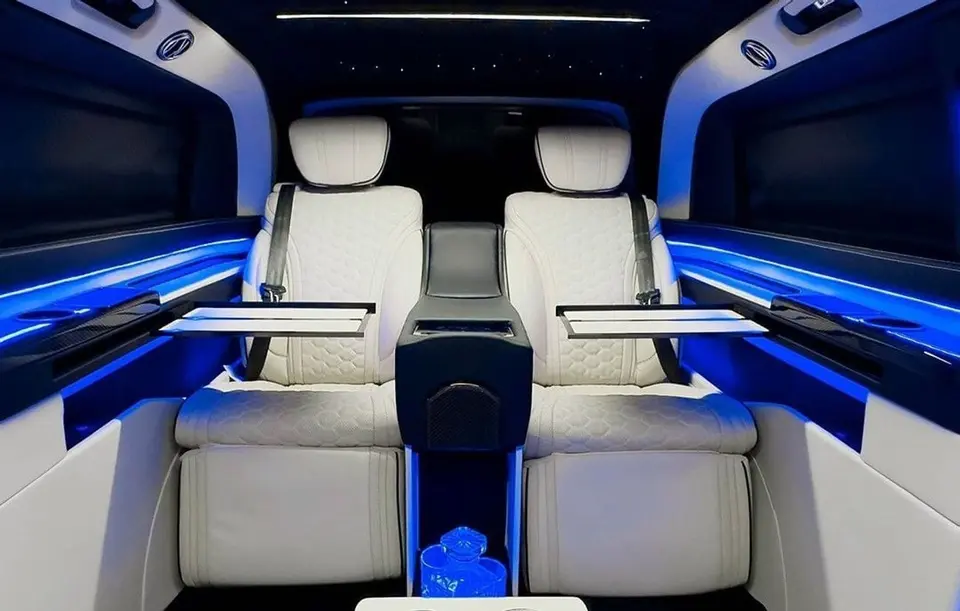 Mercedes-Benz V 250 AVANTGARDE/E 2025