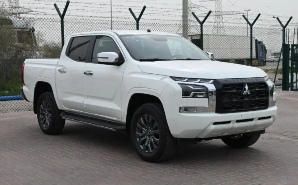 Mitsubishi L200 GLS 2025