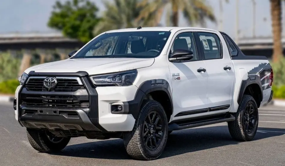 Toyota Hilux ADVENTURE 2024