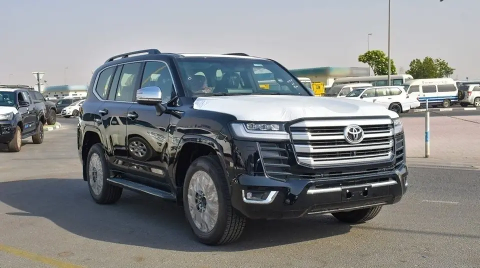 Toyota Land Cruiser VXR 2025