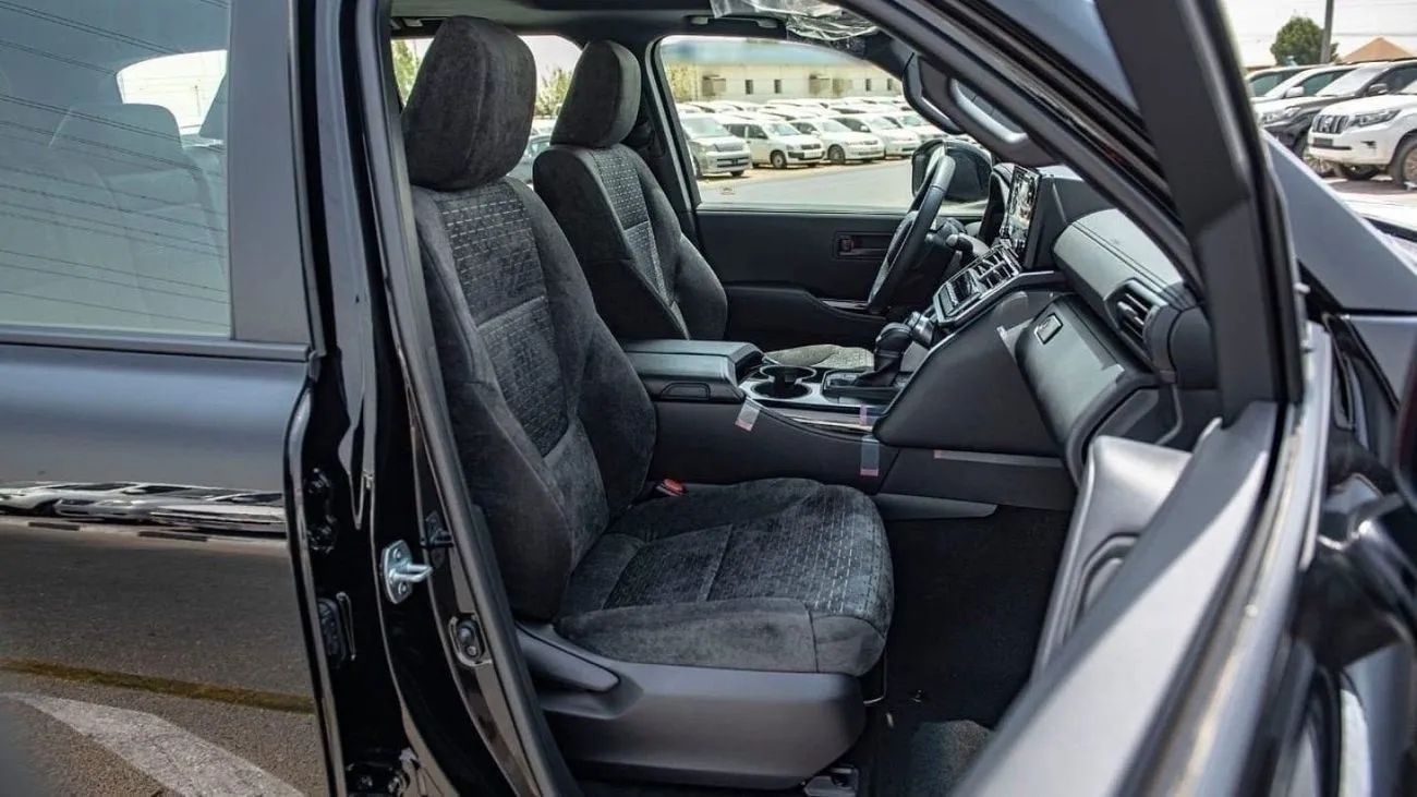Toyota Land Cruiser GXR 2025 — фото 16