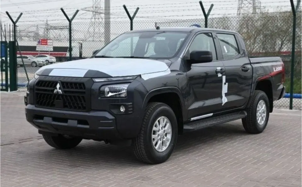 Mitsubishi L200 GLX 2024