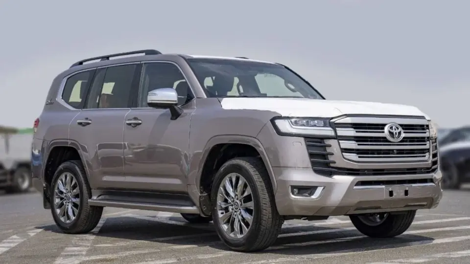 Toyota Land Cruiser VXR 2025