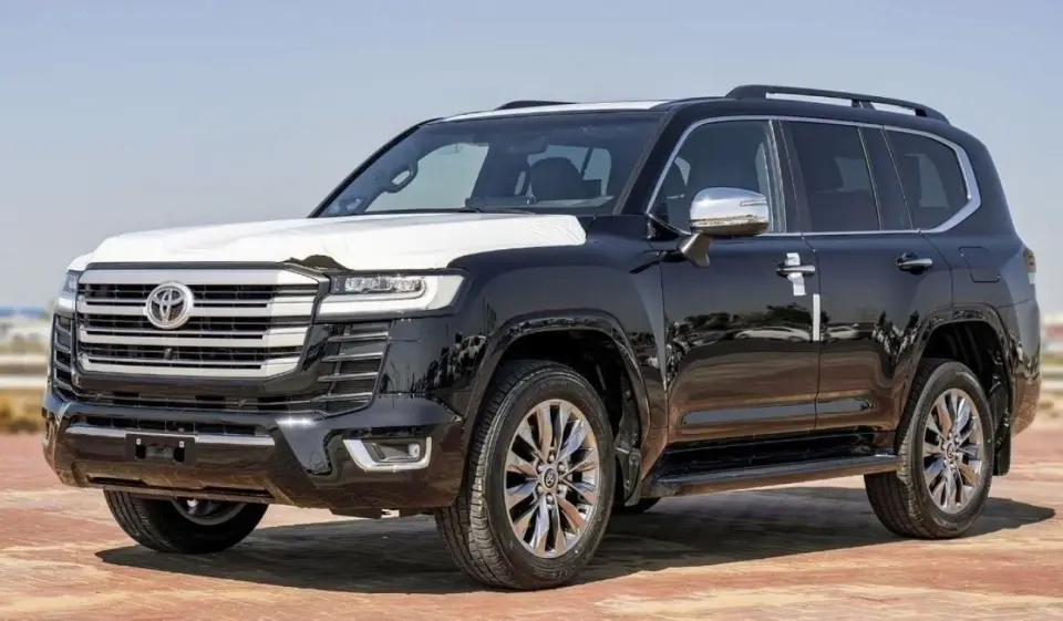 Toyota Land Cruiser VXR 2025