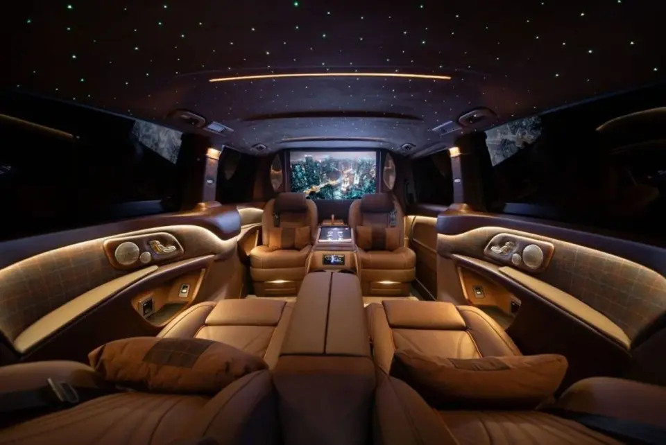 Mercedes-Benz V300 AVANTGARDE 2026