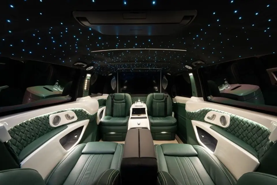Mercedes-Benz V300 AVANTGARDE 2026