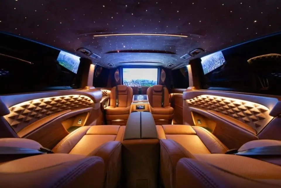 Mercedes-Benz V300 AVANTGARDE 2026