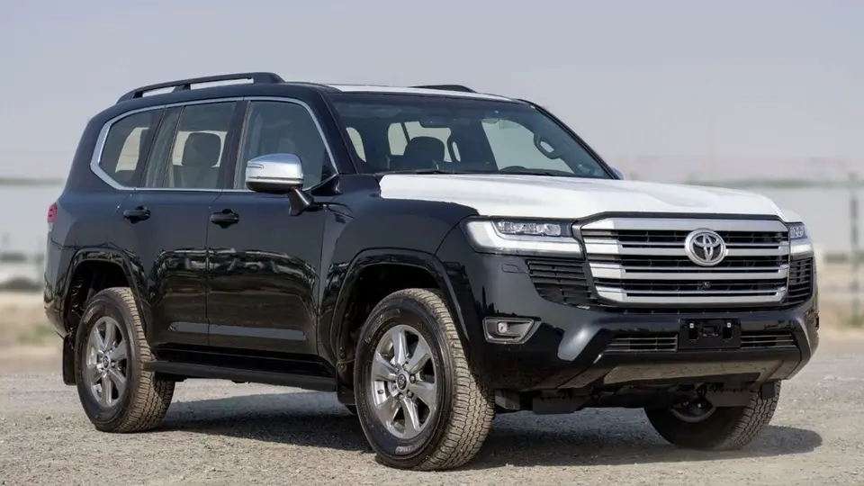 Toyota Land Cruiser VX 2025