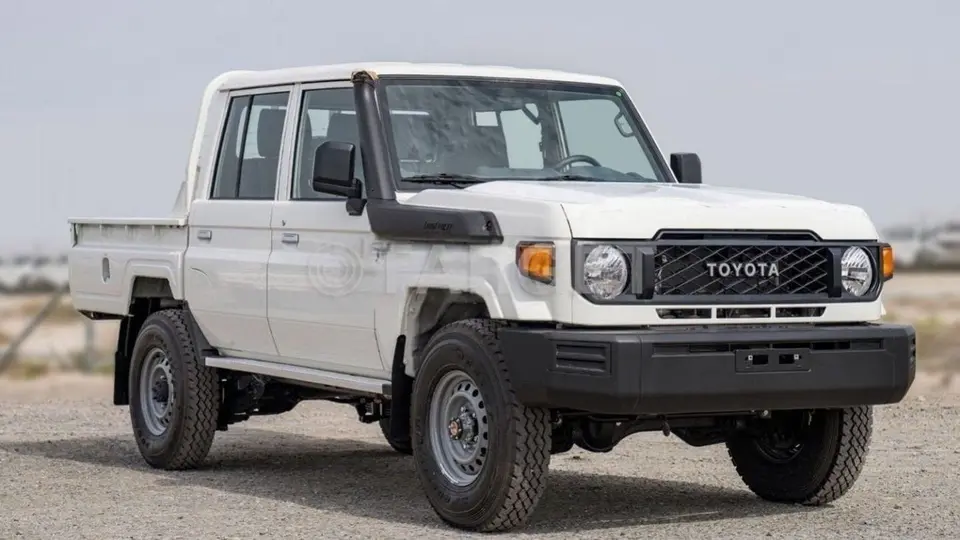 Toyota Land Cruiser Pick Up 2025