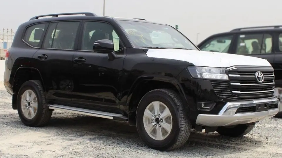 Toyota Land Cruiser GXR 2025