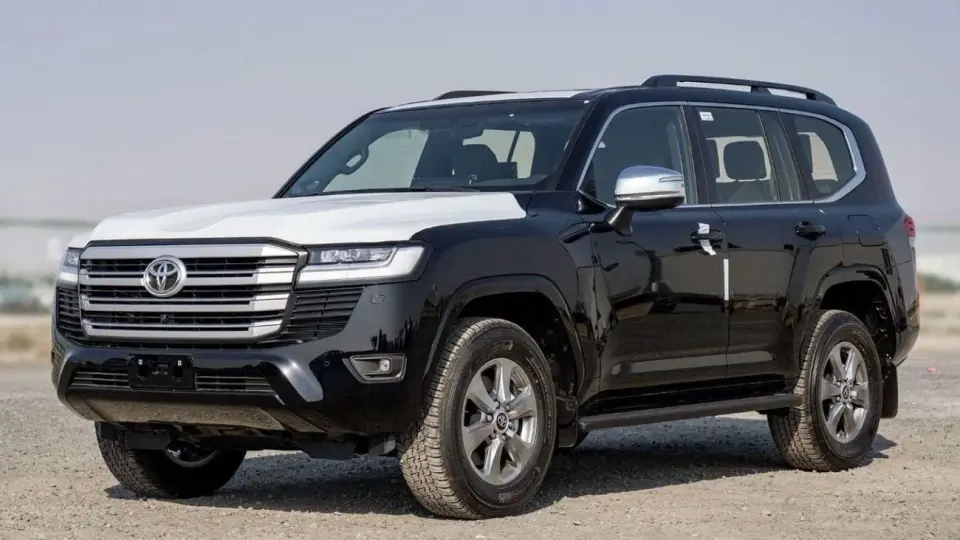 Toyota Land Cruiser VX 2025