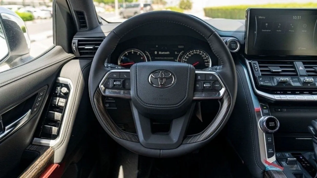 Toyota Land Cruiser VXR 2025 — фото 12