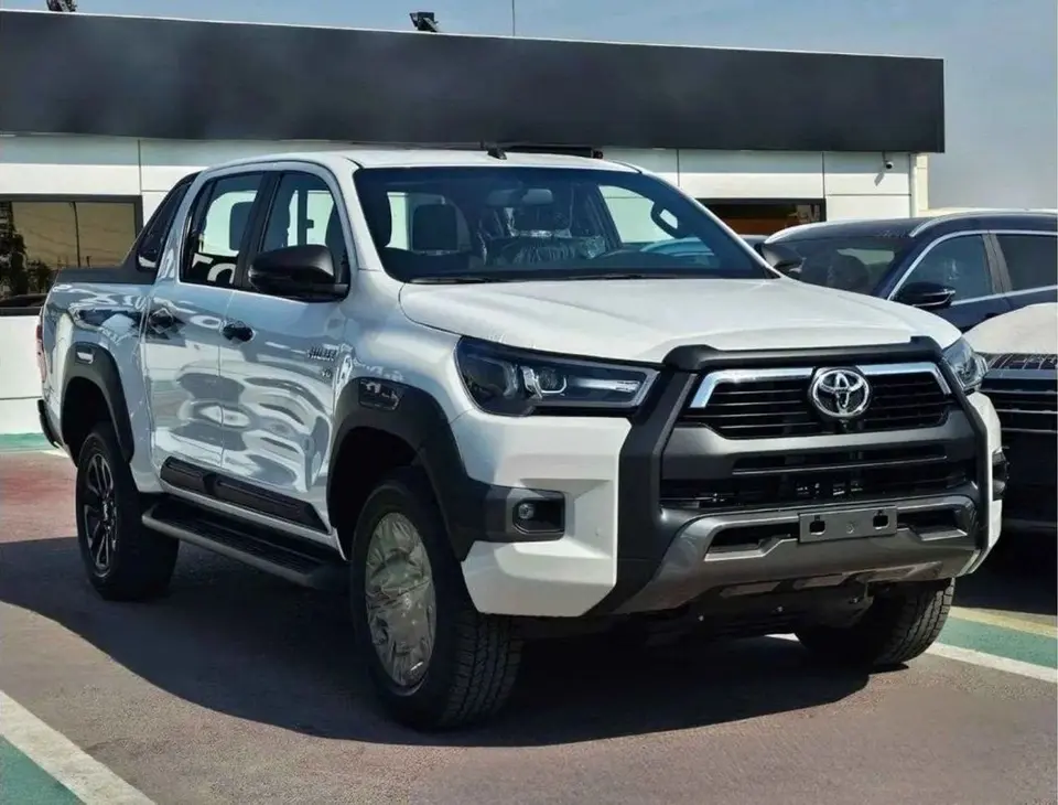 Toyota Hilux ADVENTURE 2024