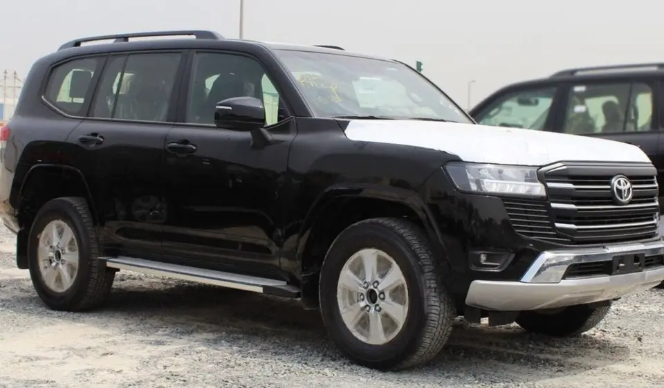 Toyota Land Cruiser GXR 2025