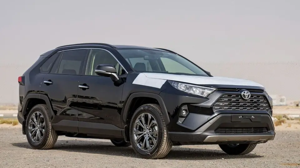 Toyota RAV4 XLE 2024