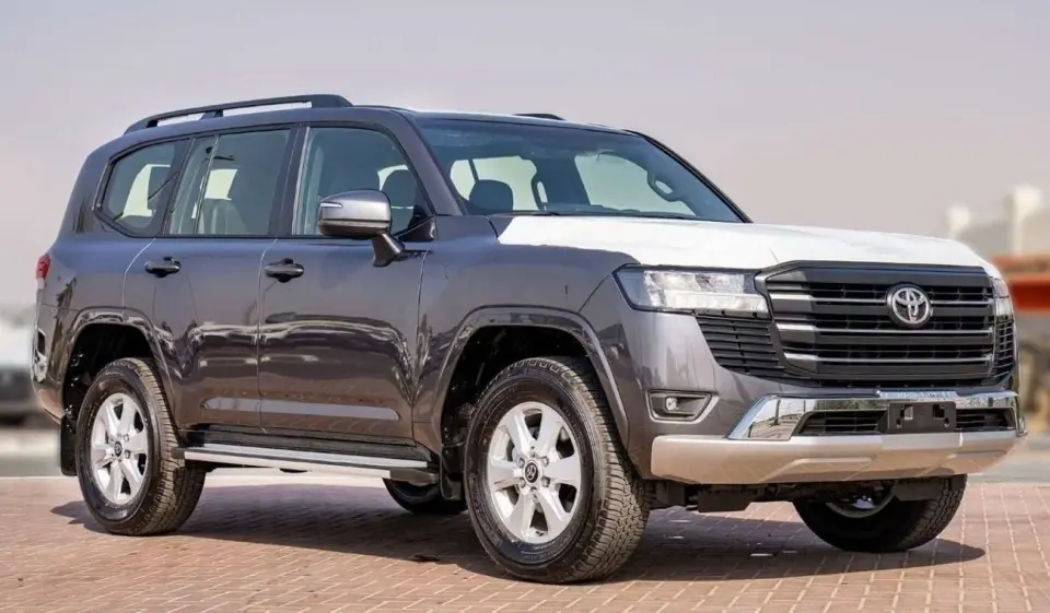 Toyota Land Cruiser GXR 2025