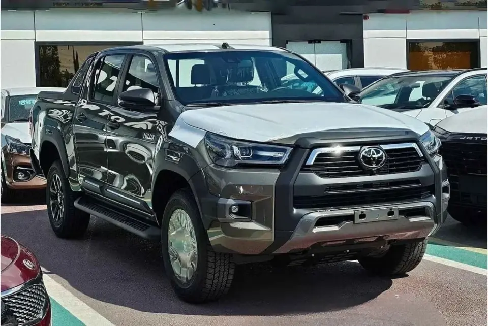 Toyota Hilux ADVENTURE 2024