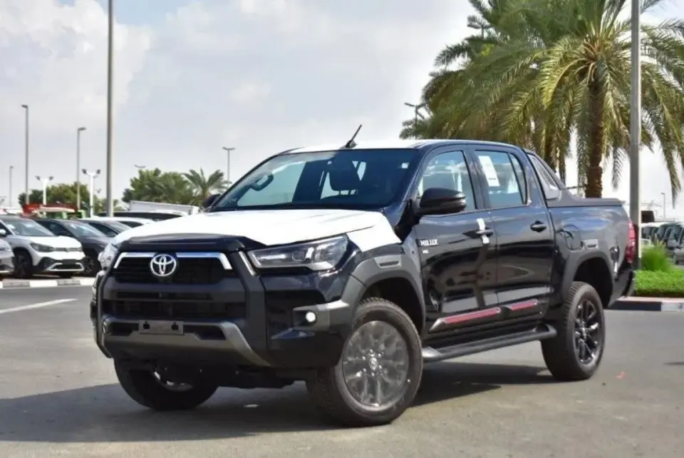 Toyota Hilux ADVENTURE 2024