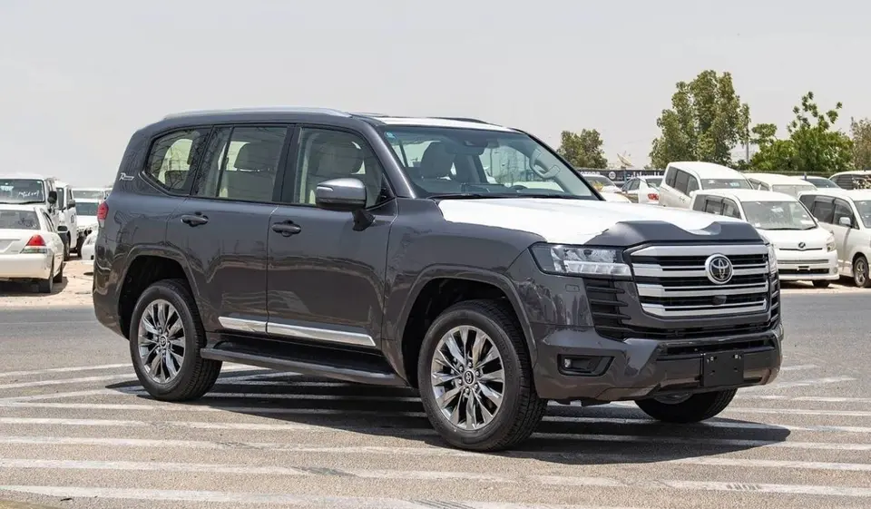 Toyota Land Cruiser GXR 2025