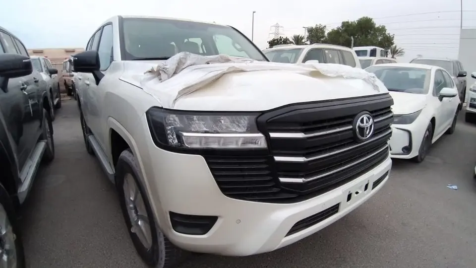 Toyota Land Cruiser GX 2024