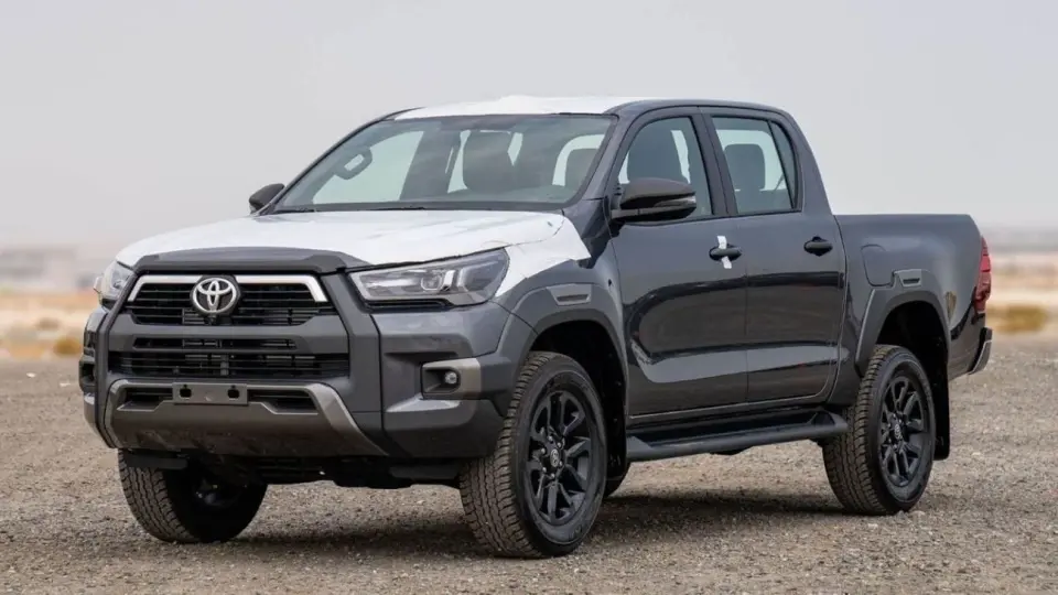 Toyota Hilux ADVENTURE 2026