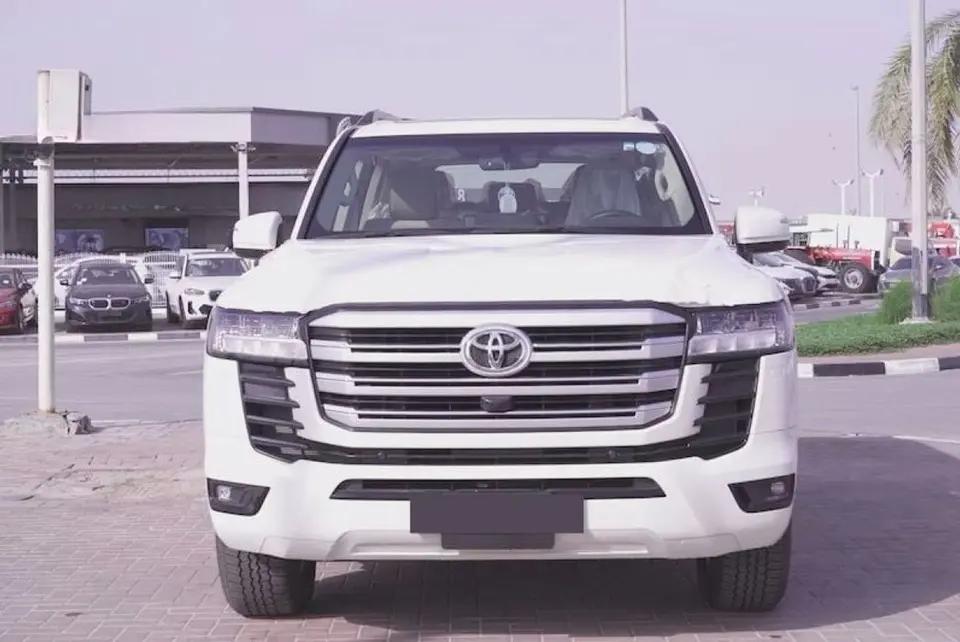 Toyota Land Cruiser GXR 2025