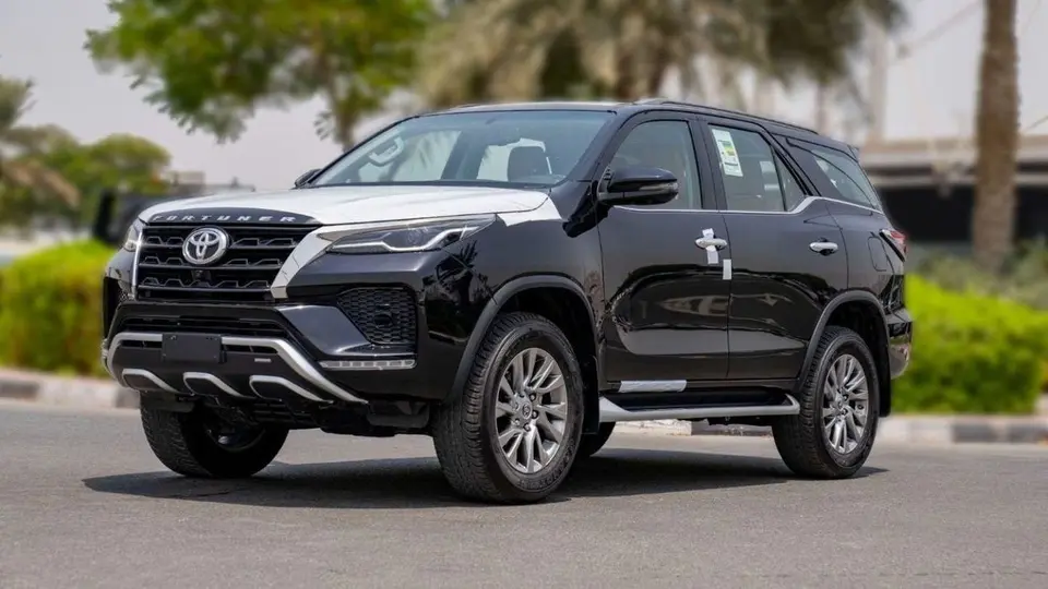 Toyota Fortuner VXR 2025