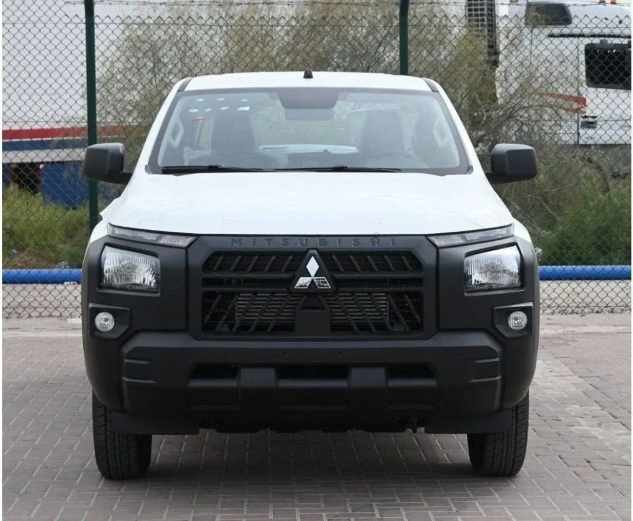 Mitsubishi L200 GLX 2024 — фото 2