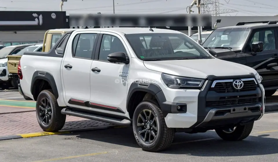 Toyota Hilux ADVENTURE 2024