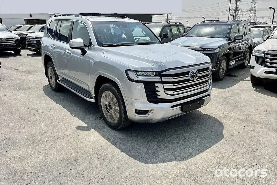 Toyota Land Cruiser VXR 2026