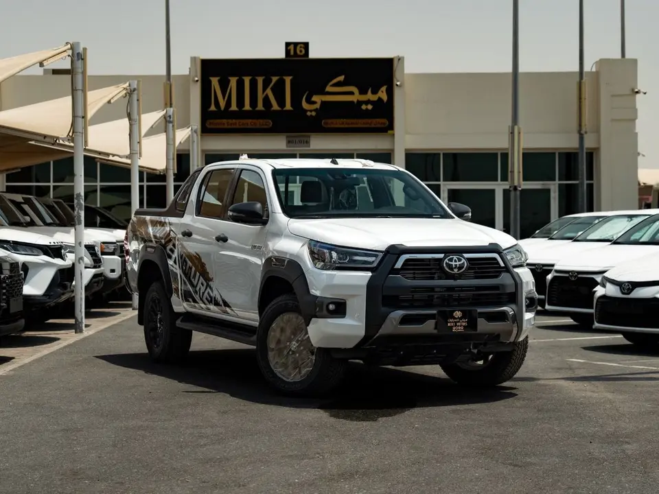 Toyota Hilux ADVENTURE 2026