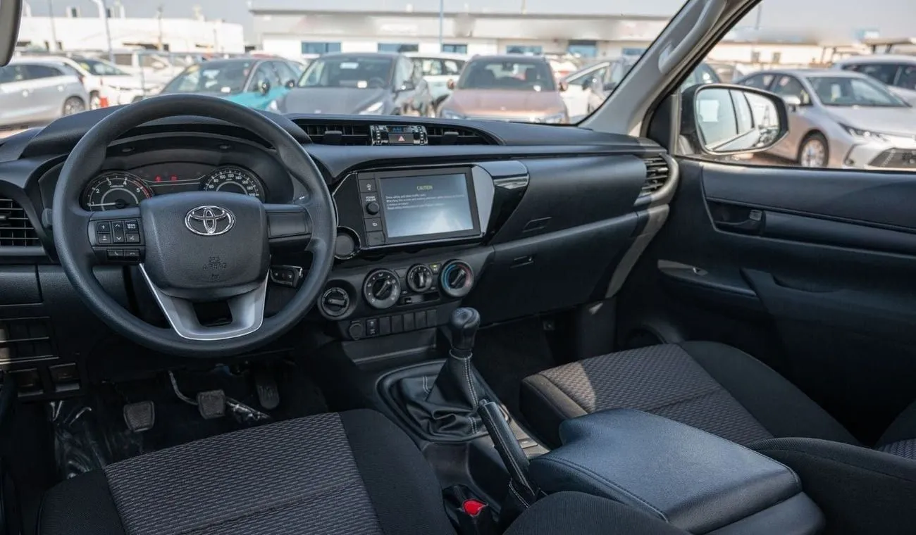 Toyota Hilux GL 2025 — фото 26