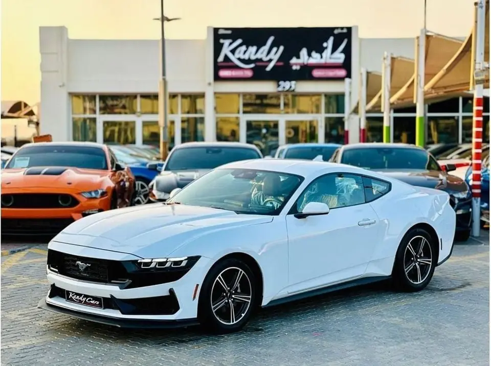 Ford Mustang STANDARD 2024