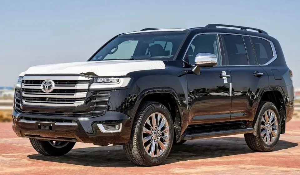 Toyota Land Cruiser VXR 2025