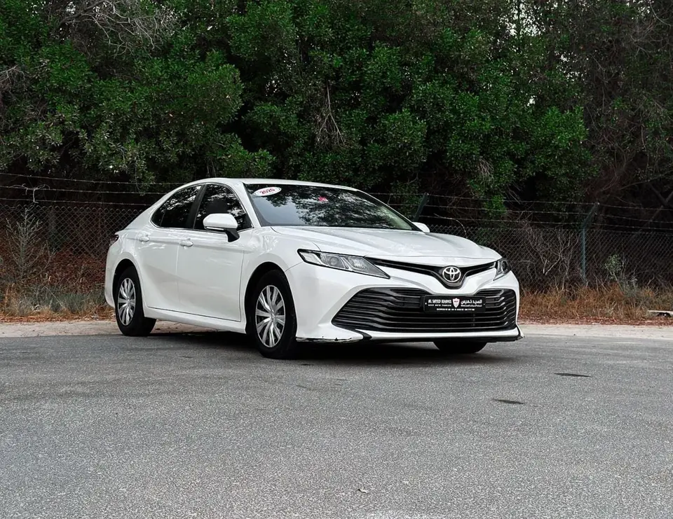 Toyota Camry S 2020
