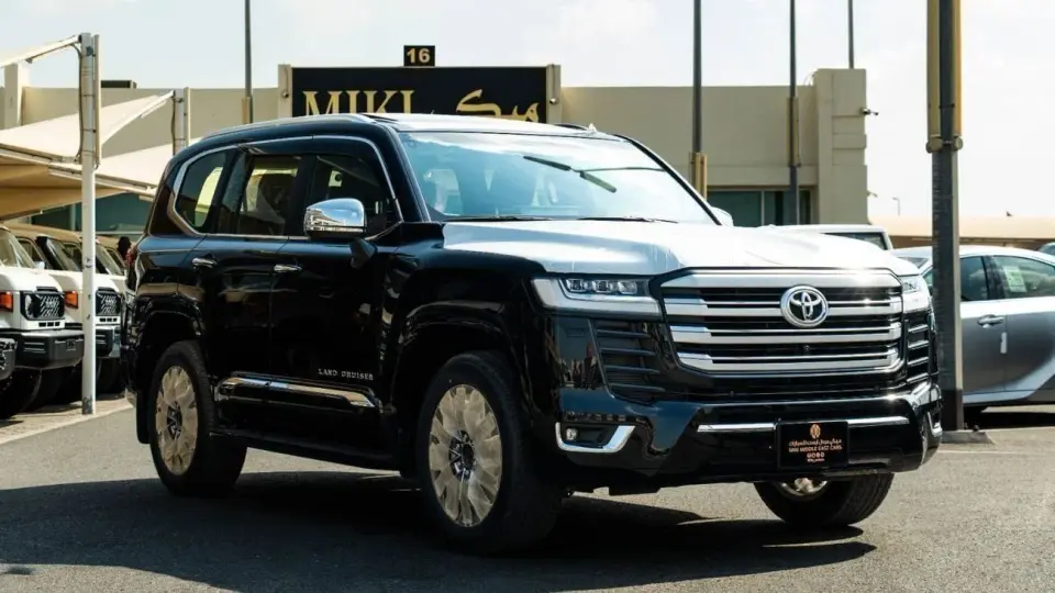 Toyota Land Cruiser VXR 2026