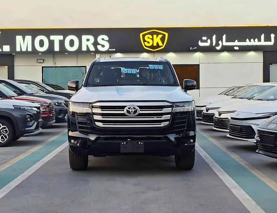 Toyota Land Cruiser GXR 2025