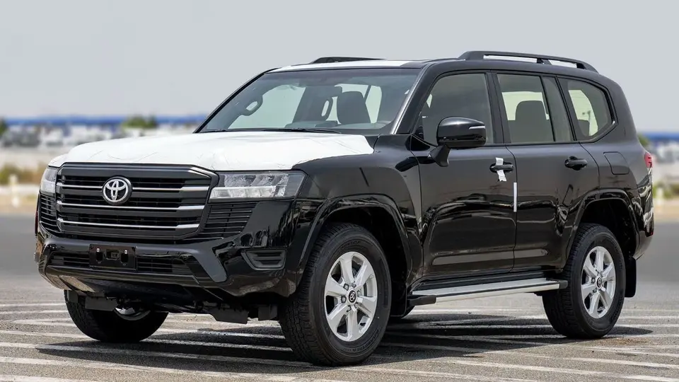 Toyota Land Cruiser GXR 2025
