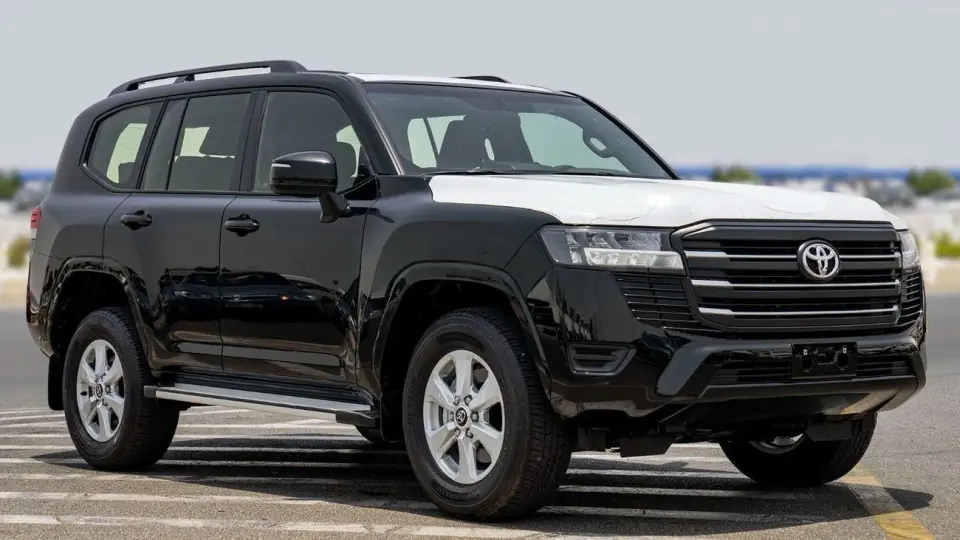 Toyota Land Cruiser GXR 2025