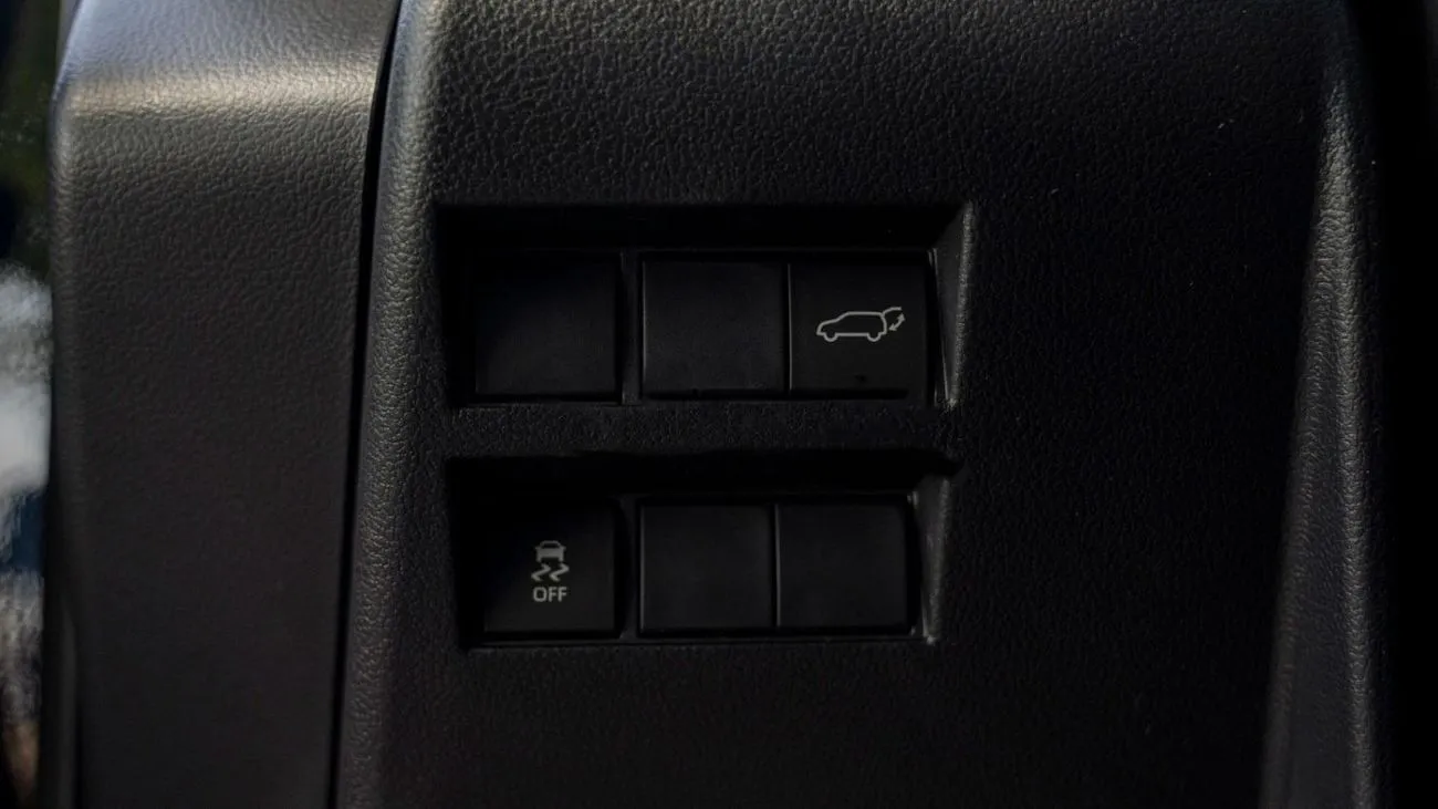 Toyota Land Cruiser VX 2025 — фото 23