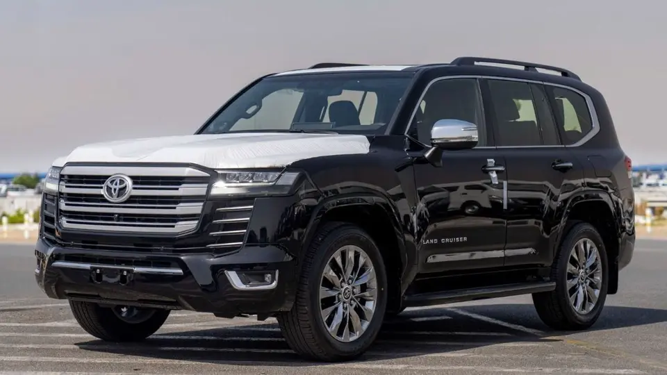 Toyota Land Cruiser VX 2025