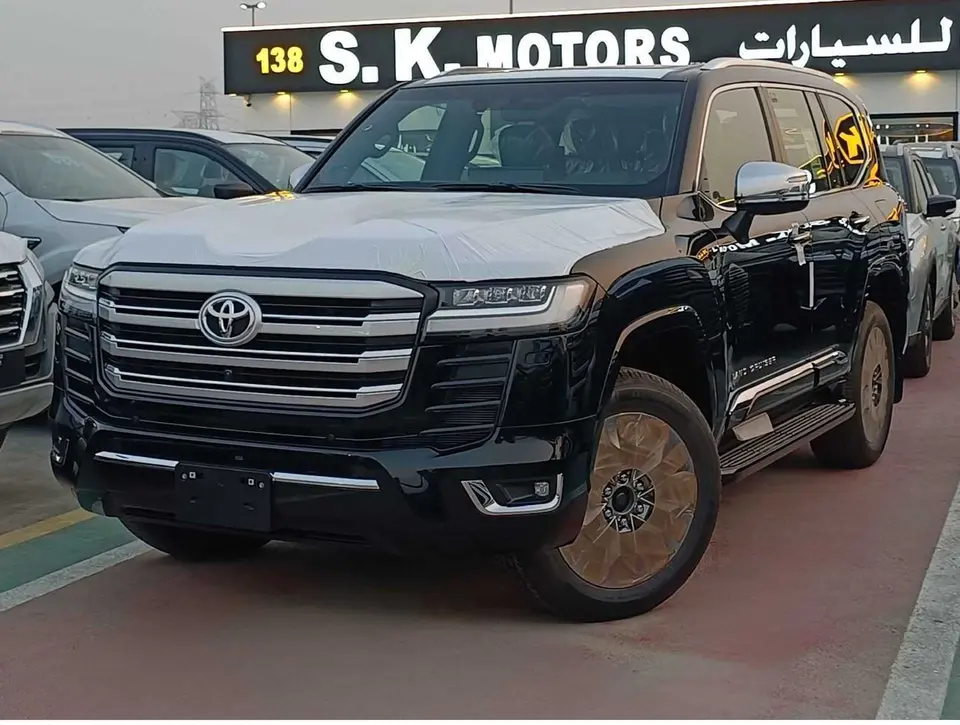 Toyota Land Cruiser VXR 2025