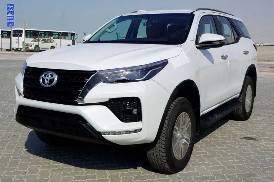 Toyota Fortuner GXR 2025