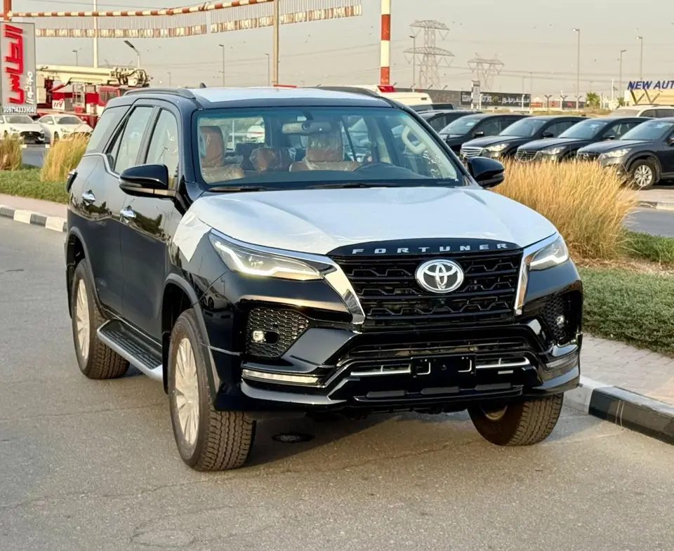 Toyota Fortuner VXR 2025