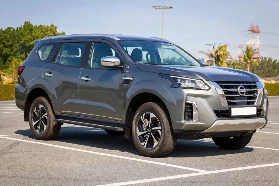 Nissan X Terra PLATINUM 2023