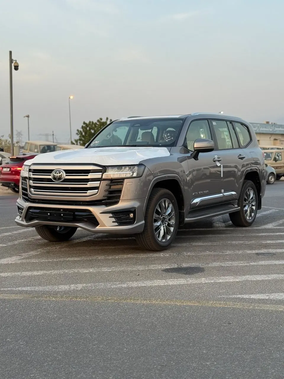 Toyota Land Cruiser GXR 2025