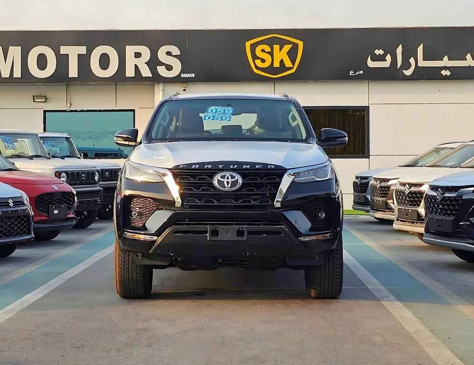 Toyota Fortuner VXR 2025