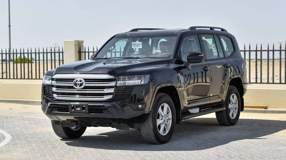 Toyota Land Cruiser GXR 2025