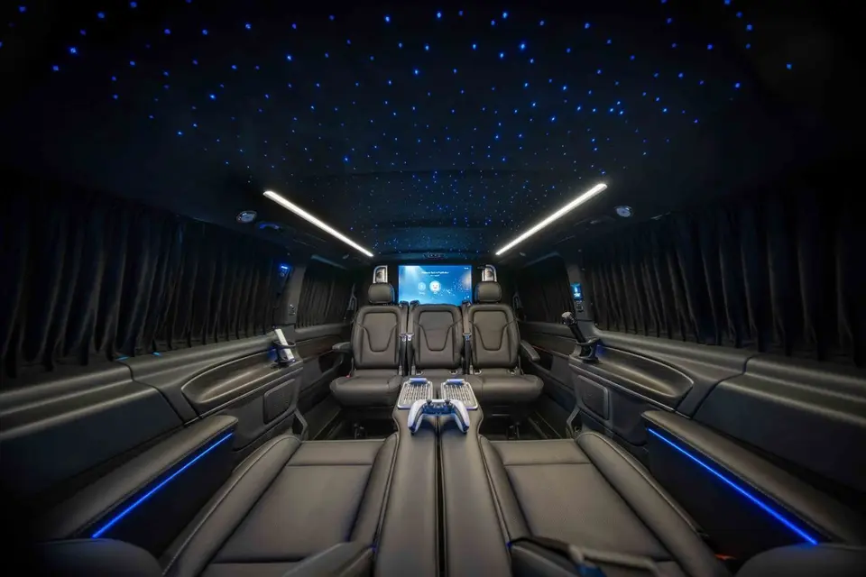 Mercedes-Benz V300 AVANTGARDE 2026